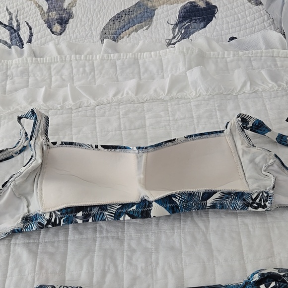 NIPTUCK - Picture 4 of 6